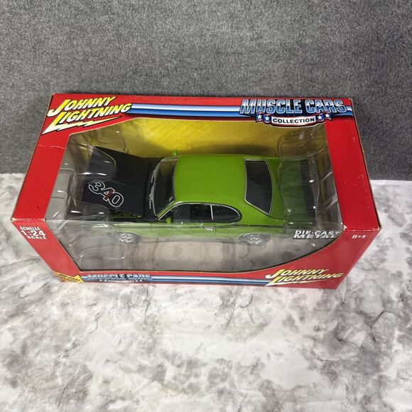 2006 Johnny Lightning 1971 Plymouth Duster 340 Muscle Car Green 1:24 New READ - Picture 2 of 7